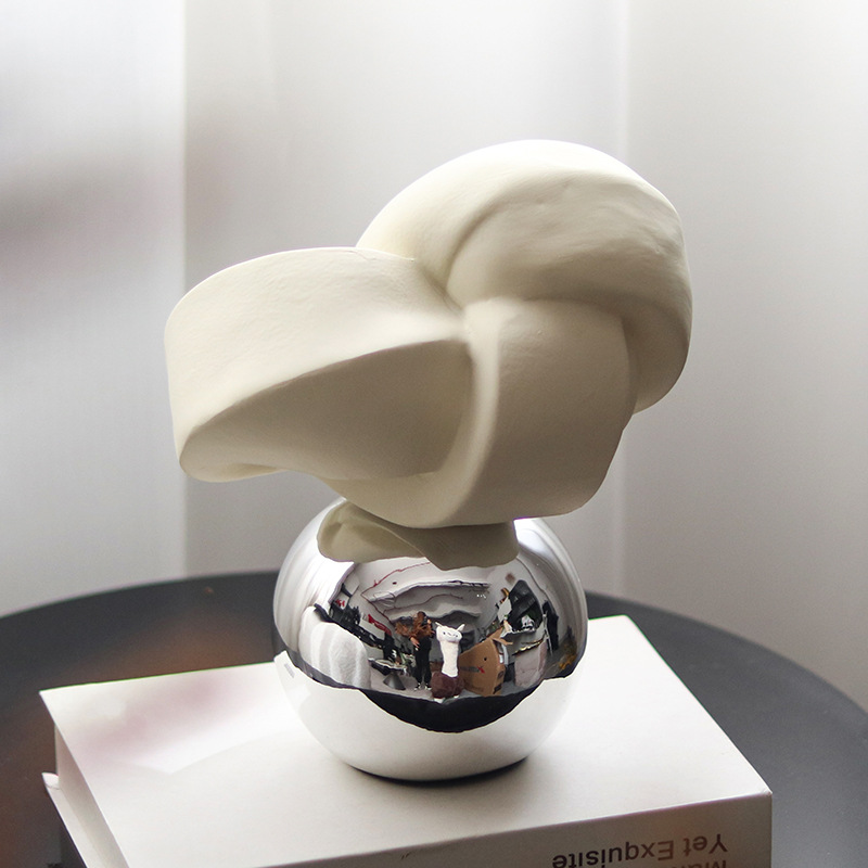 Resin Artist - モダンで創造的な抽象的なツイスト装飾品 - モデルルーム、書斎、リビングルーム、ホテル、B&B向け - デザイナーアーティスト