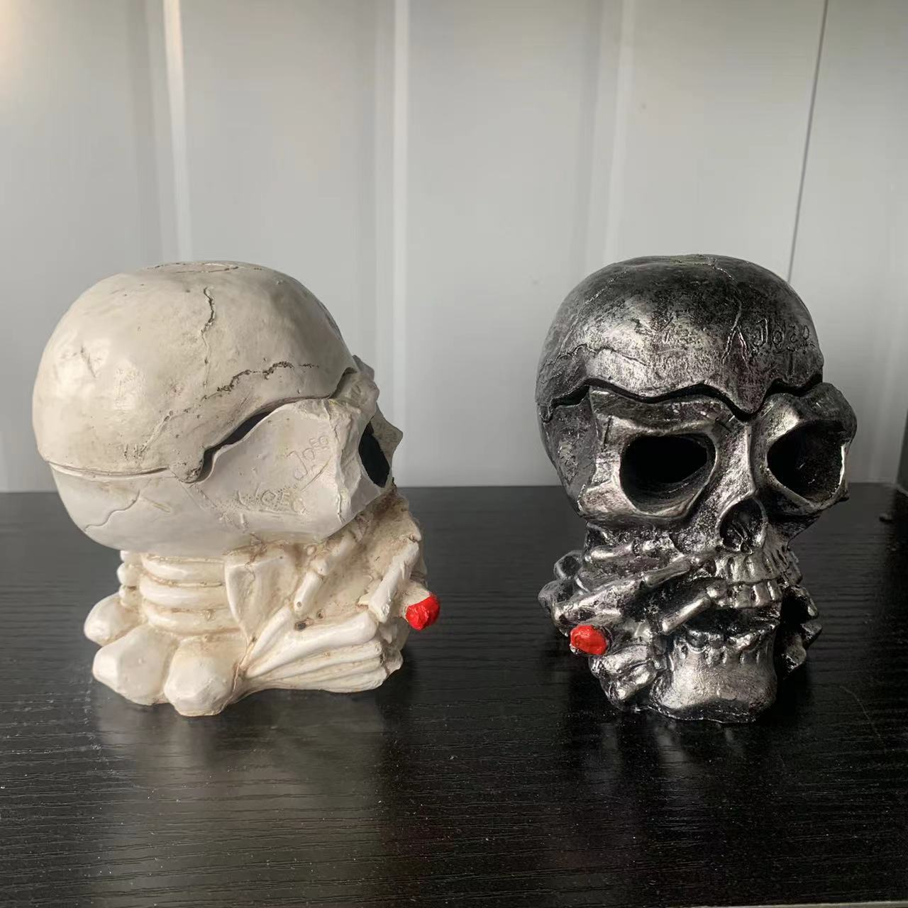 ハロウィン新作ヨーロッパ風アート置物オーナメント骸骨灰皿リビ - Resin Art Anniversary Gift のレビューと価格