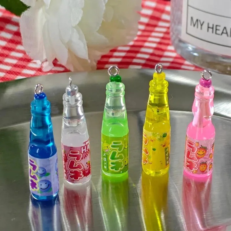 10個入り 小さなソーダボトル レジンチャーム 可愛い飲料ボ - Resin Art Materials Kit のレビューと価格