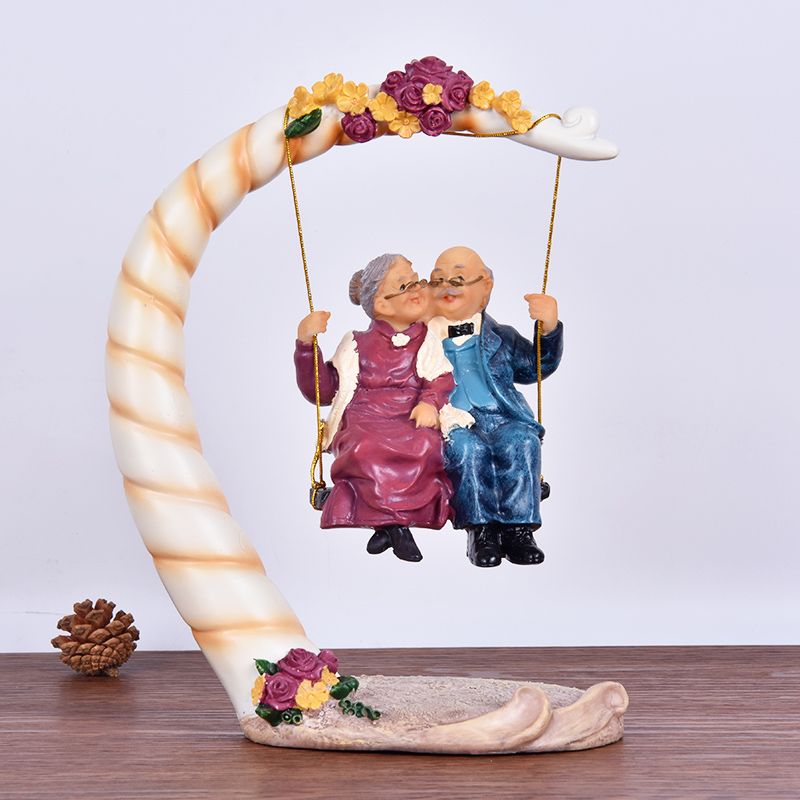 中国のスイング老夫婦樹脂製置物装飾品結婚記念日ギフトホーム寝 - Resin Art Anniversary Gift のレビューと価格