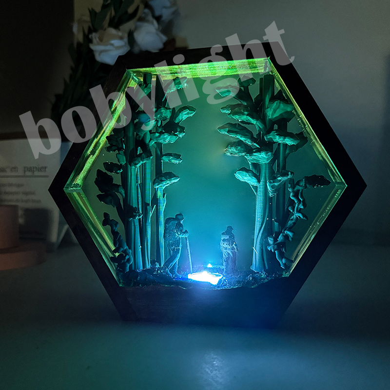 ハイカーフィギュアテーブル樹脂ランプ熱帯雨林ハイキングカラフ - Resin Artist のレビューと価格