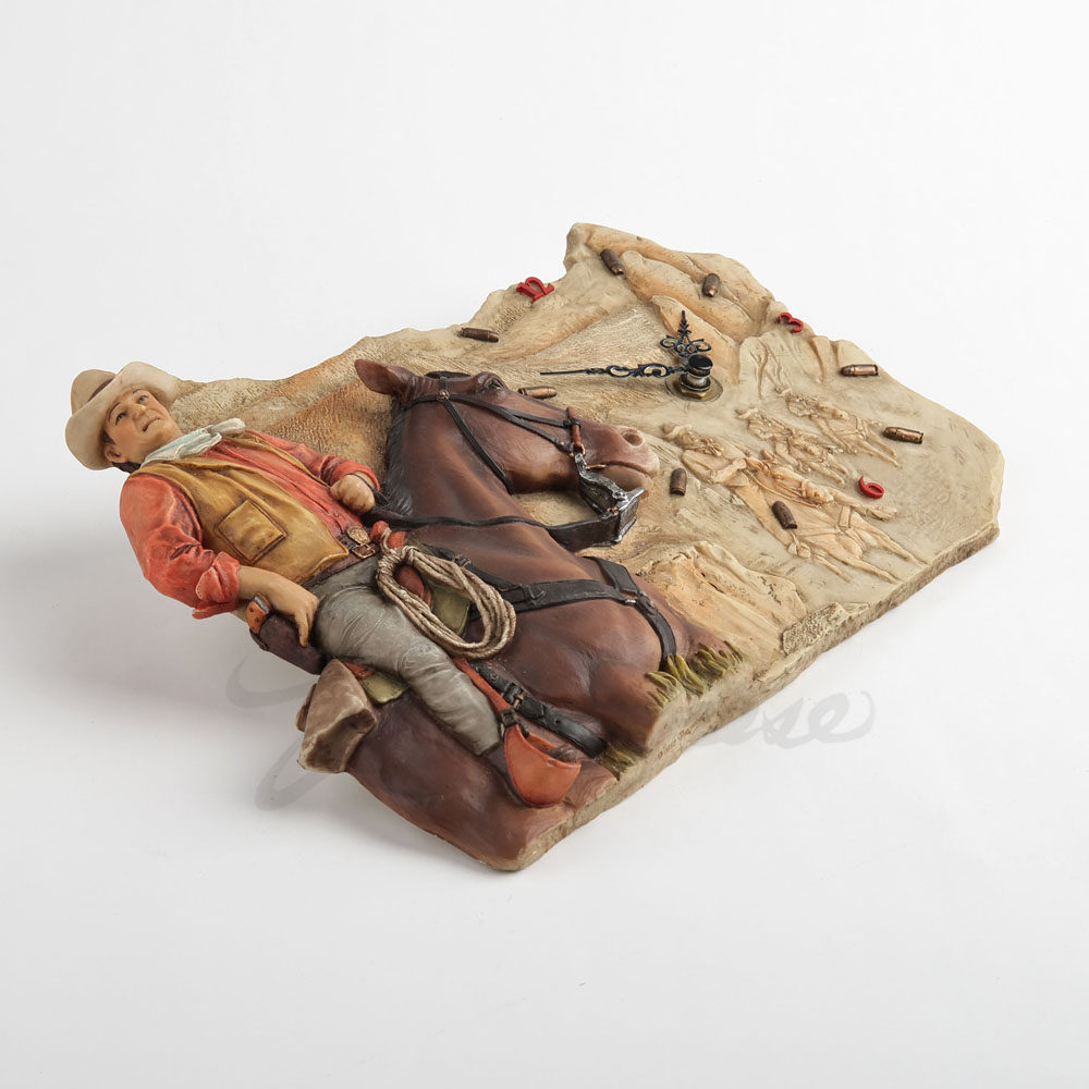 ヴィンテージ風ウェスタンカウボーイ馬レリーフ壁掛け時計 アメ - Resin Art Wall Clock のレビューと価格