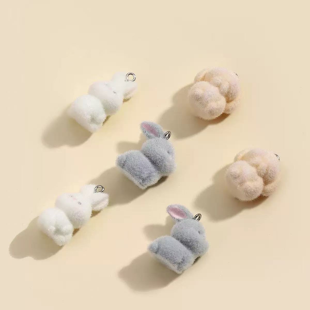 10個入り フロッキング加工 小さなウサギ レジンチャーム  - Resin Art Calligraphy のレビューと価格