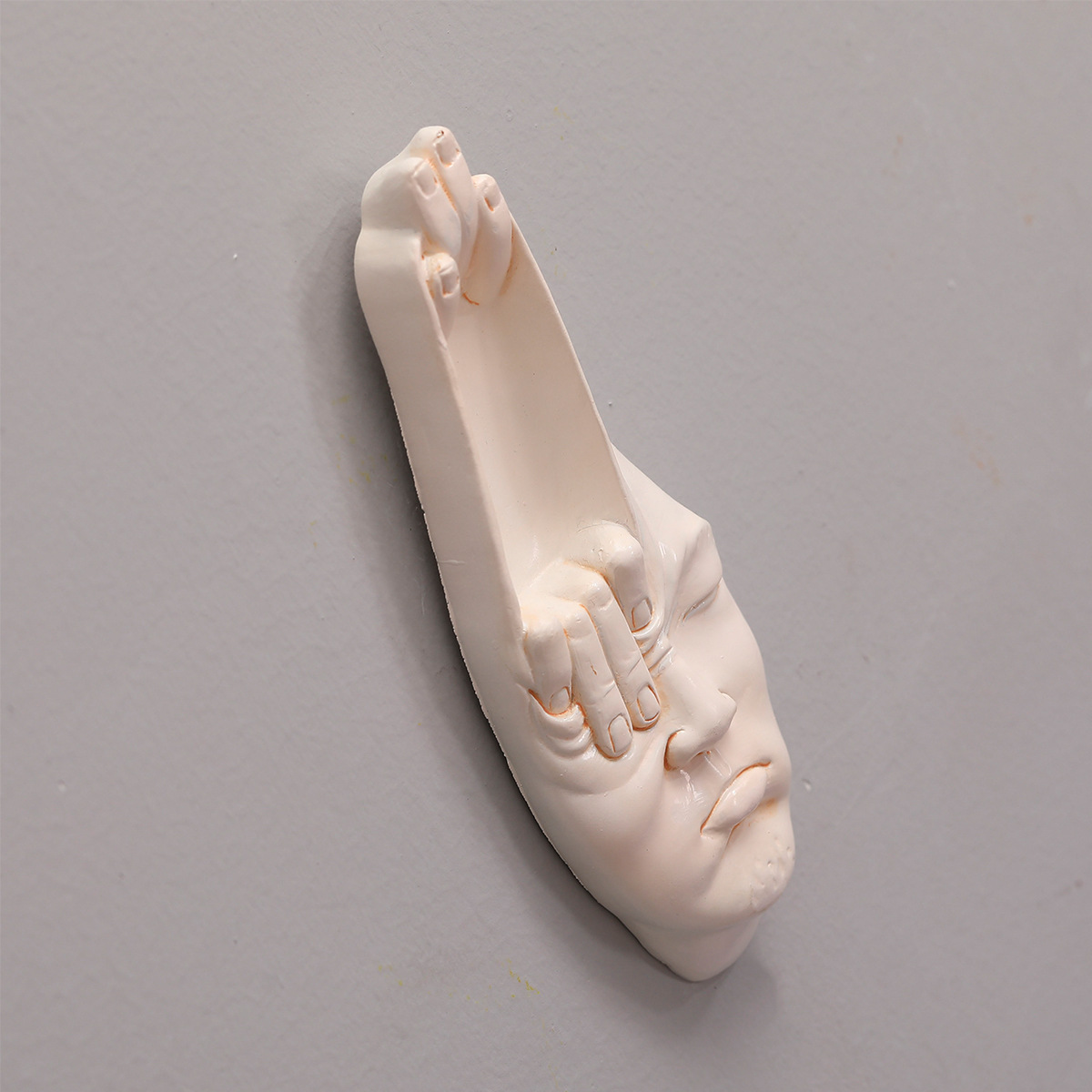 樹脂で作られた抽象的な顔,家の装飾,リビングルームの壁の装飾 - Resin Art Hanging のレビューと価格
